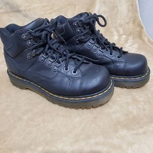 Dr. MARTENS